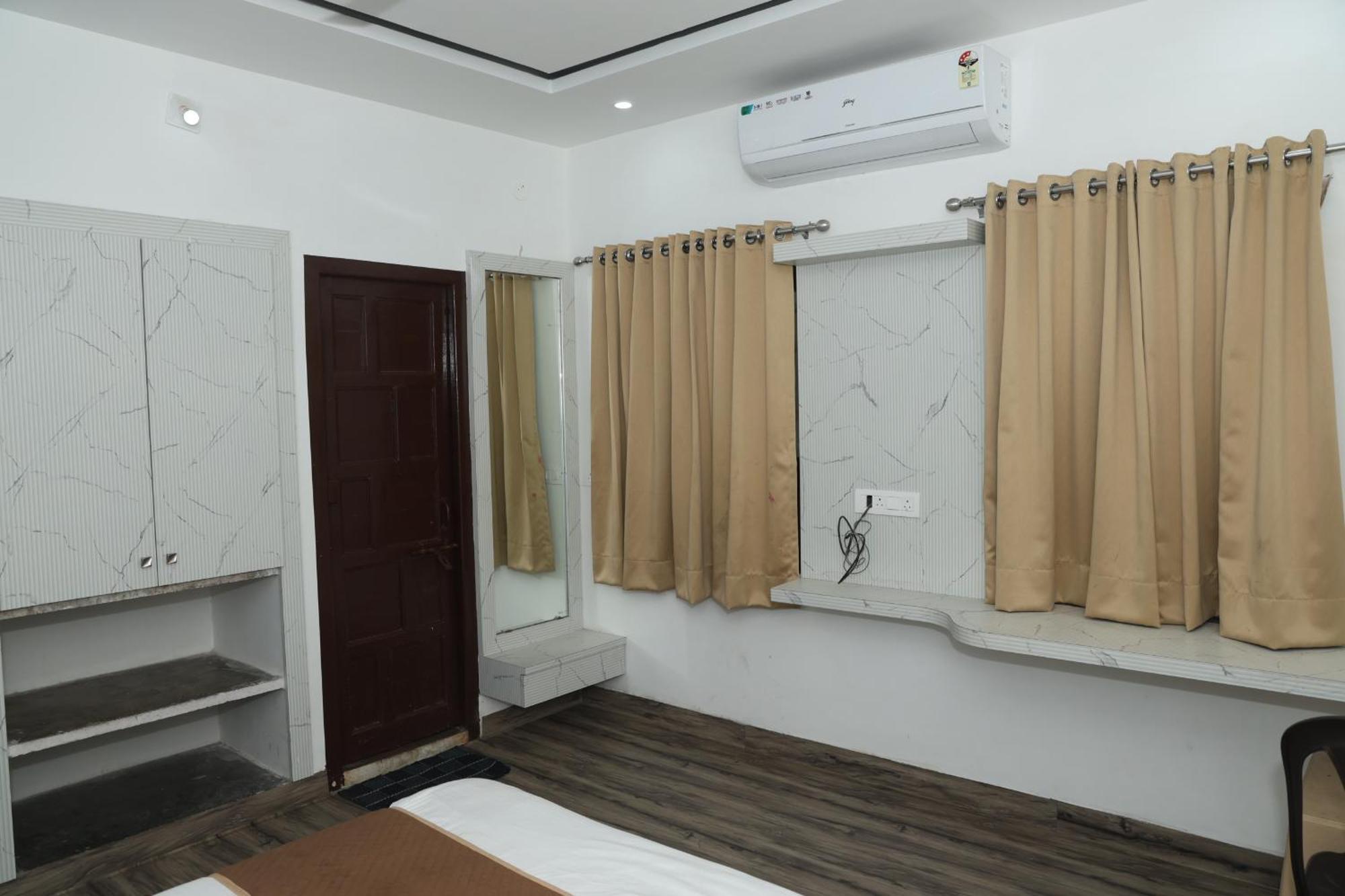 Devdarshan Hotel & Restaurant Udajpur Zewnętrze zdjęcie