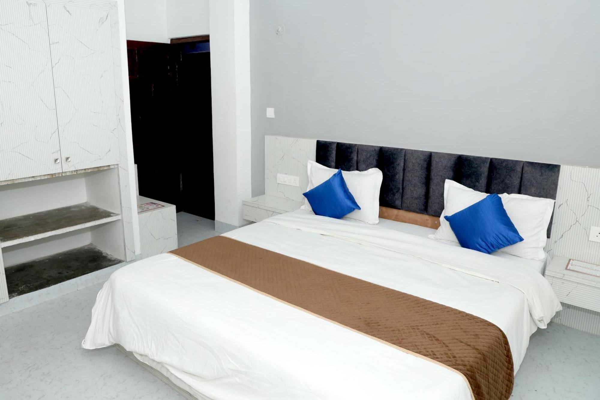 Devdarshan Hotel & Restaurant Udajpur Zewnętrze zdjęcie