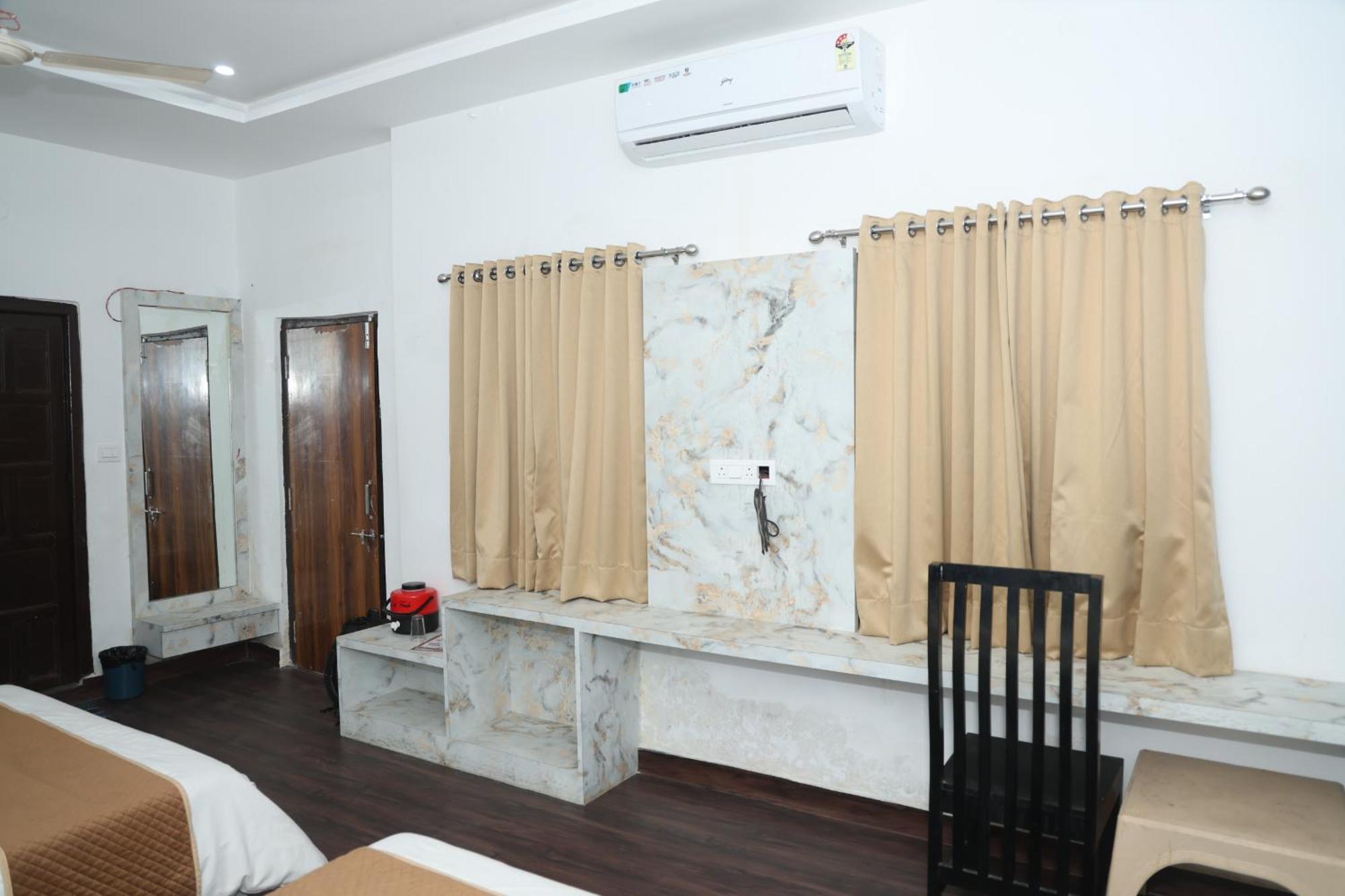 Devdarshan Hotel & Restaurant Udajpur Zewnętrze zdjęcie