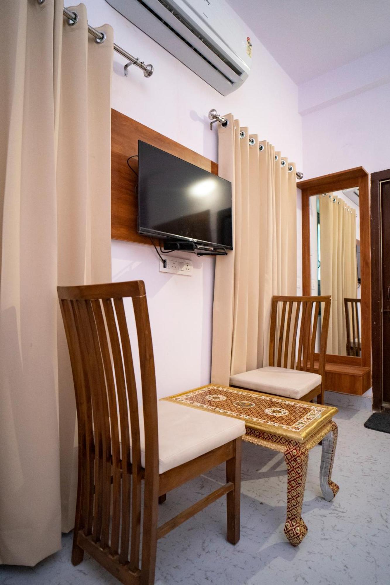 Devdarshan Hotel & Restaurant Udajpur Zewnętrze zdjęcie