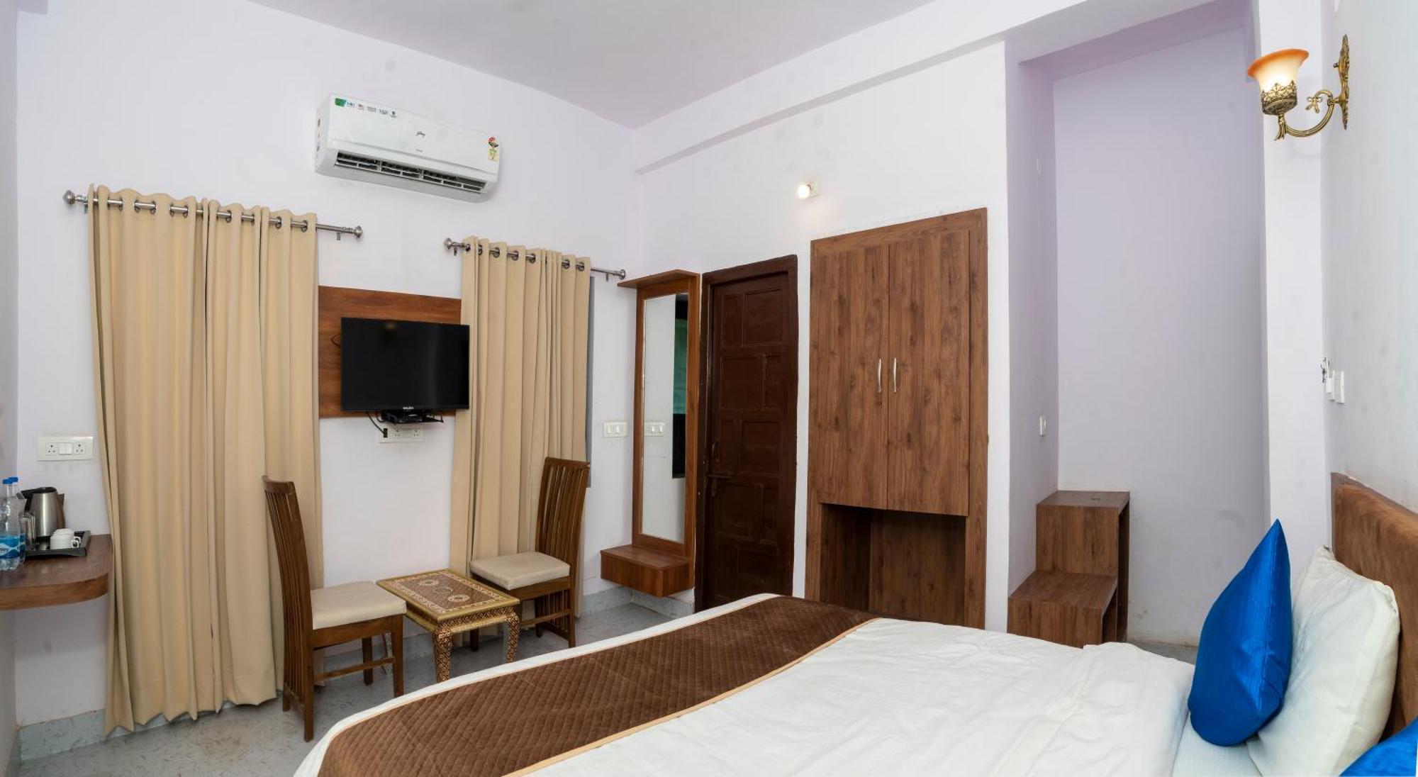 Devdarshan Hotel & Restaurant Udajpur Zewnętrze zdjęcie